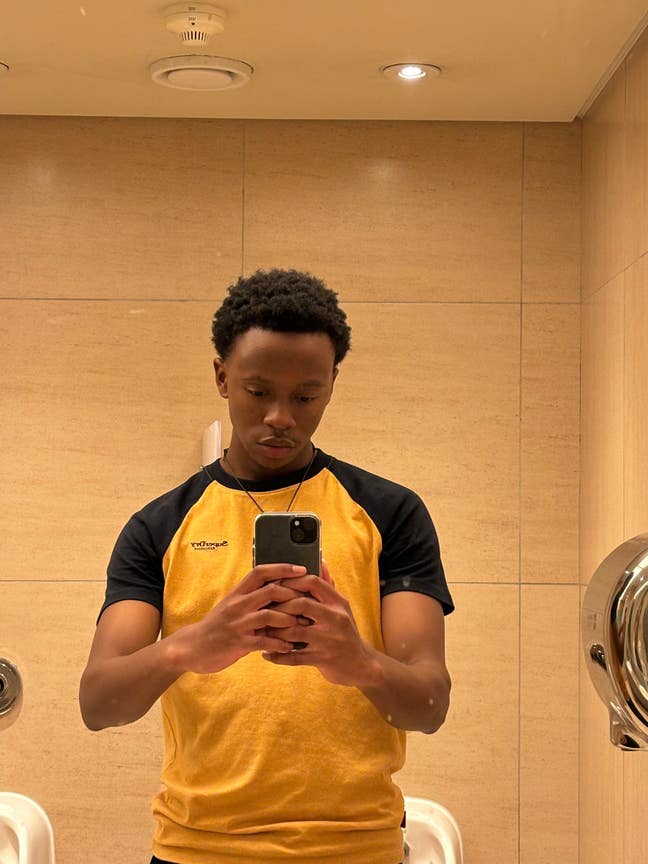 Looking for a small flat share around Acton! Main Photo