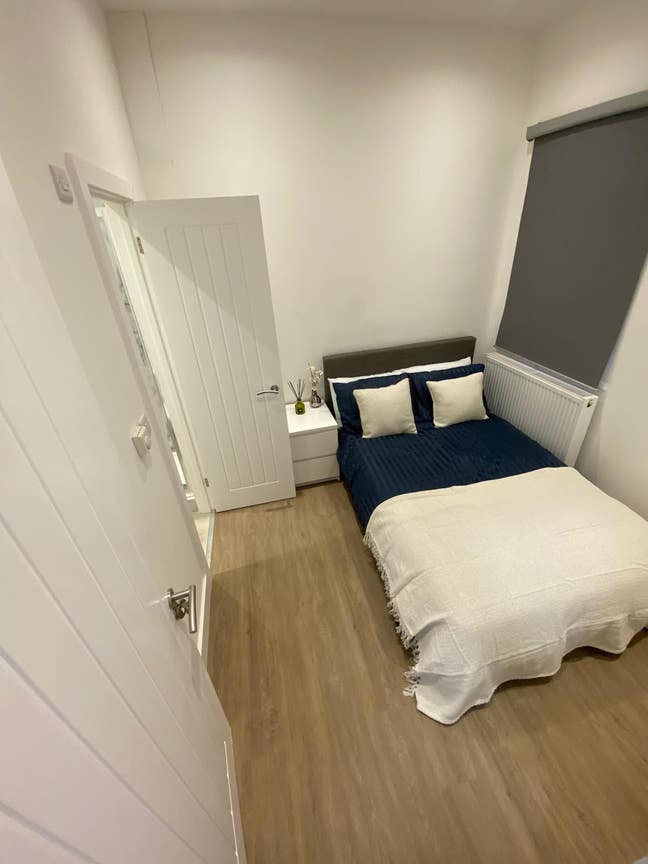 Huge double room in newly developed house  Main Photo
