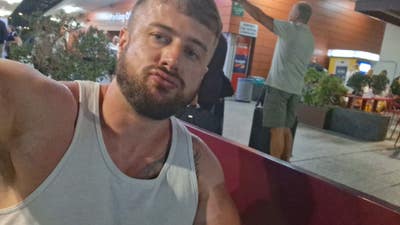 Looking for a buddy or house share  Main Photo