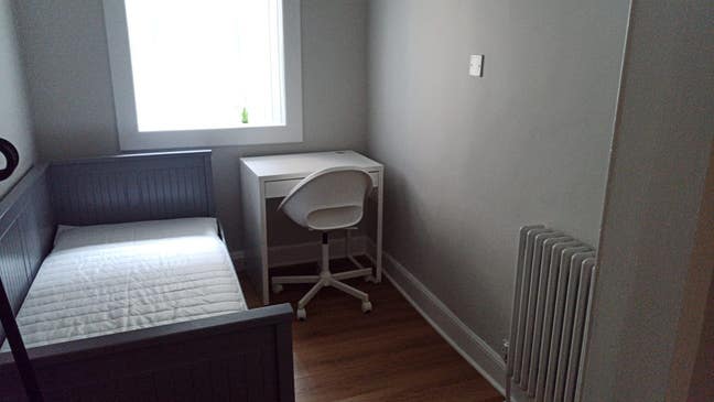 Single room available in Georgian flat Main Photo