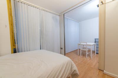 North Greenwich Stunning Large Double!  Main Photo