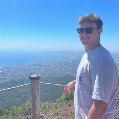 Looking for a room/roommate  Main Photo
