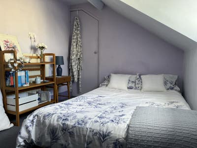 Cozy, quiet room close to city centre Main Photo