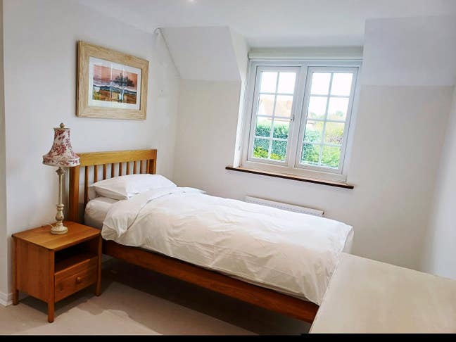 Double size room.Quiet area close to Adastral Park Main Photo