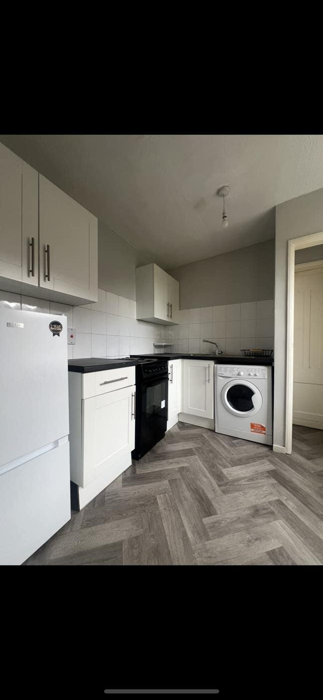 Bright&Spacious 2-Bedroom Apartment available Main Photo