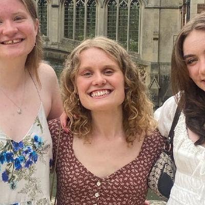 London flatshare wanted 24yrs female Nov 1st Main Photo