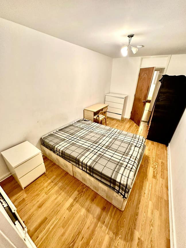 A cozy double room available in Bermondsey  Main Photo