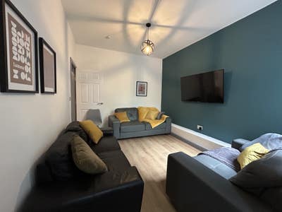 Rooms in Withington Available Main Photo