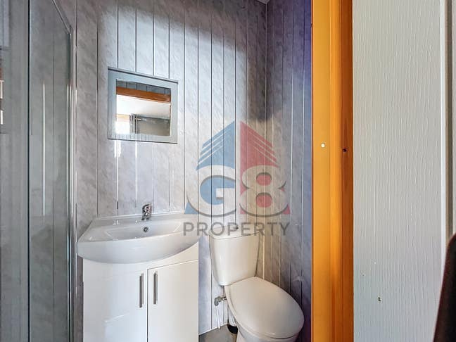 Modern En Suite Rooms- Hopwood St, Barnsley Main Photo