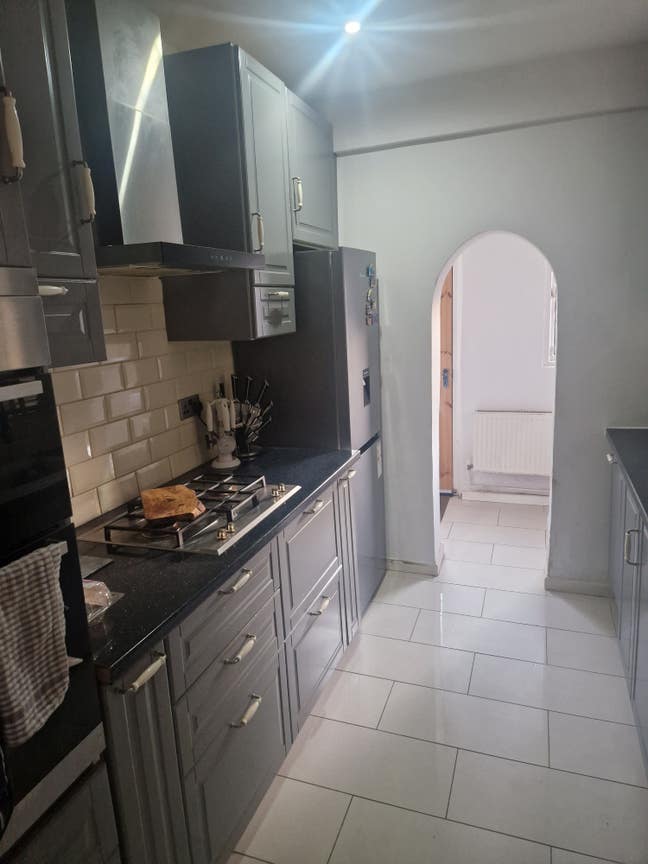 2 bed house for rent Main Photo