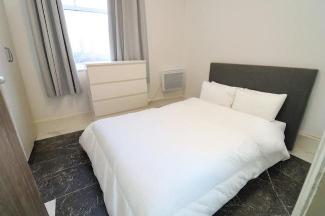 En-suite & Private Patio in Zone 2!  Main Photo