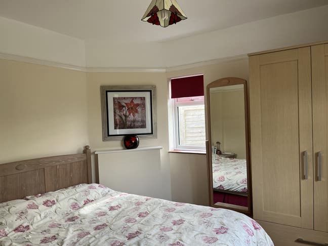 Double Room with Own Shower/Wc  Monday to Friday  Main Photo