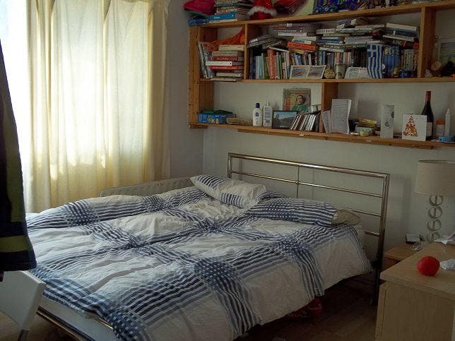 Double room available in a 2-bed flat Main Photo