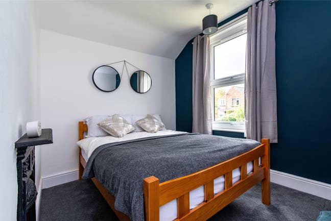 Newly Refurbished Rooms! Available on October! Main Photo