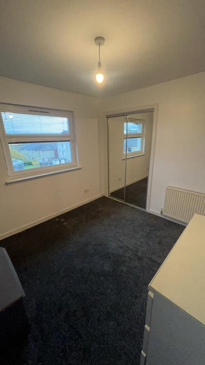 1 bedroom, own toilet + shared livingroom/kitchen Main Photo