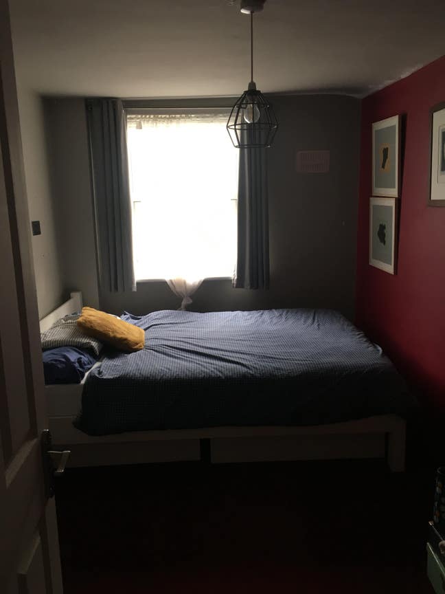 Large Double Bedroom in Quiet Home Main Photo