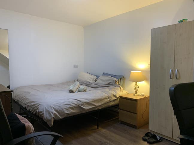 A Furnished, Double Room, 5-10mins Walk To Station Main Photo