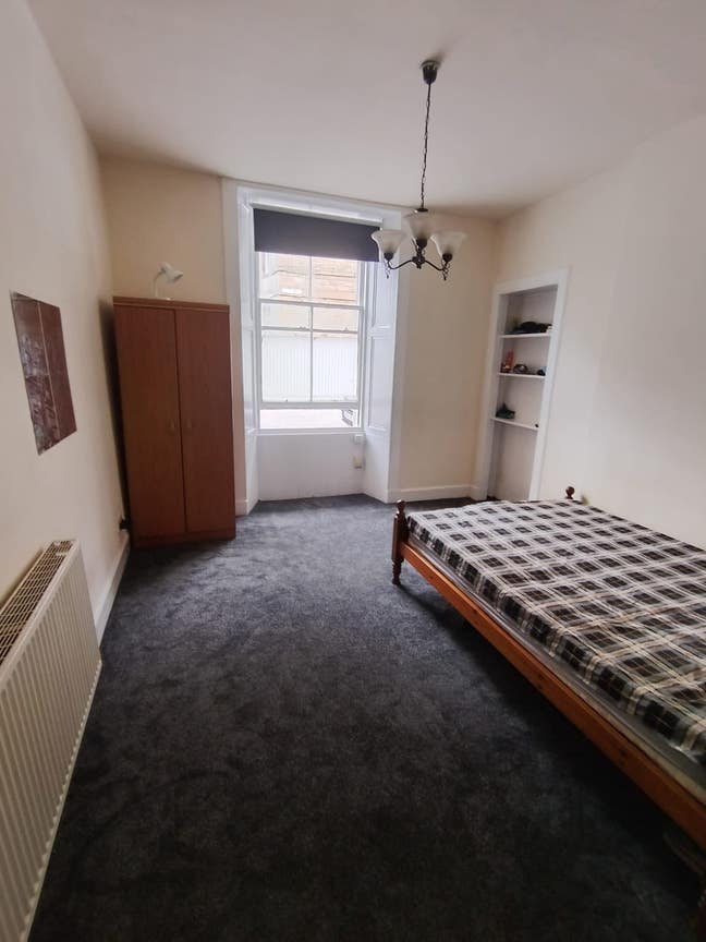 Bright & Cozy Double Room Available – Prime Locati Main Photo