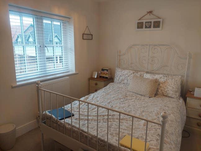 Double Modern Room  Main Photo