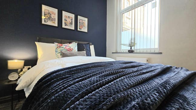 Brand New Luxury 6 En Suite Rooms  😍 (WY) Main Photo