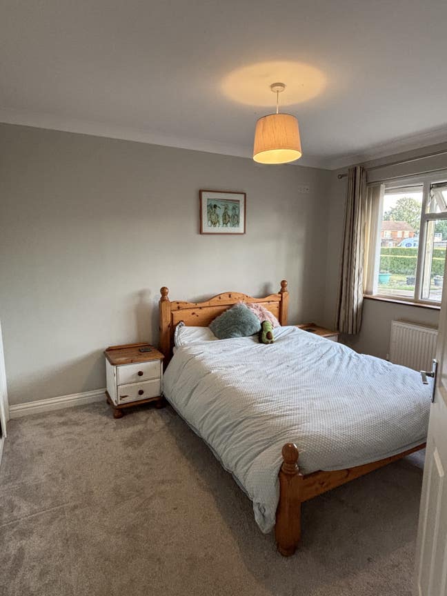 Furnished double room with private bathroom Main Photo