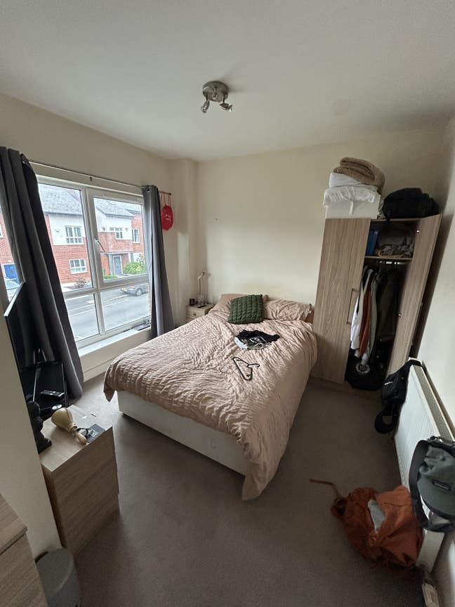 Quite Road Room to Rent   Main Photo