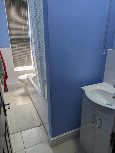Double Room Available Main Photo