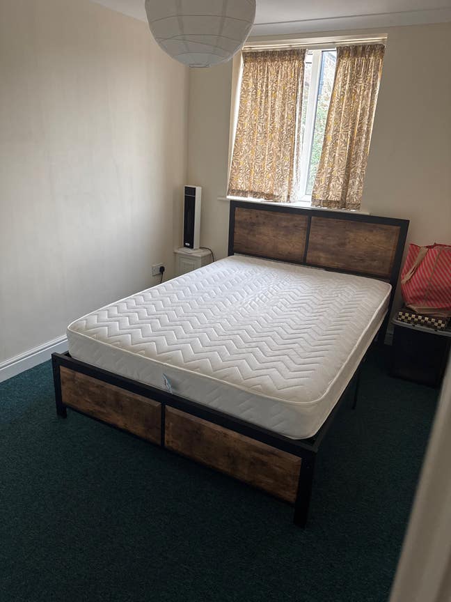 Rent to Room Main Photo