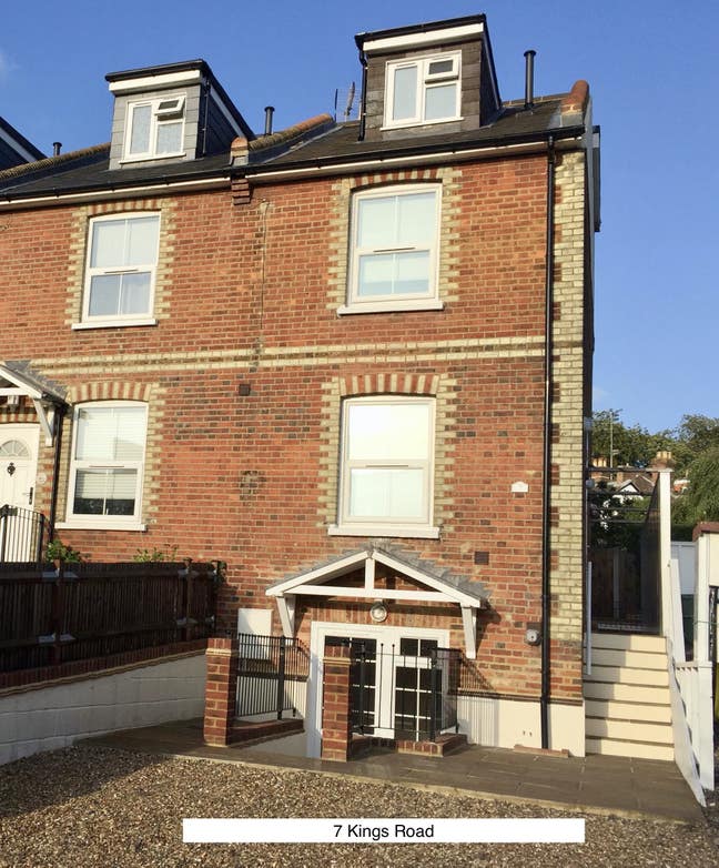 En-suite double room, all bills & cleaner incl.  Main Photo