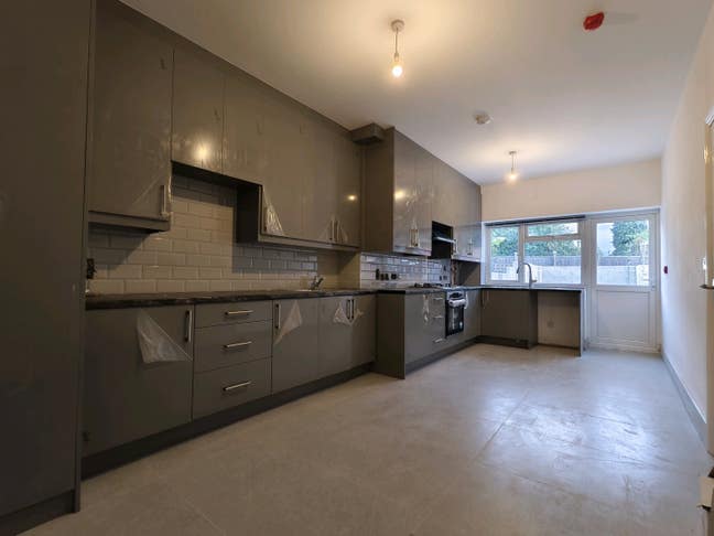 Brand new refurb - 3 bedroom property  Main Photo