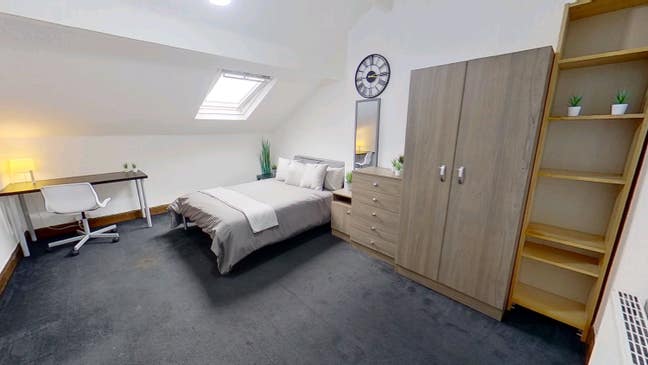 Huge Double Room with ALL bills included Main Photo