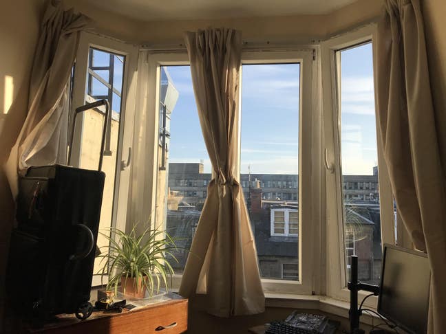 Top floor, double room in Dundee city centre Main Photo