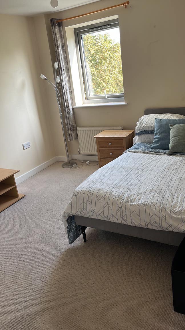 Spacious room for rent in Broughton  Main Photo