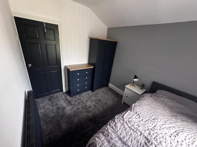 New Refurb House share Nr Warrington Hospital  Main Photo