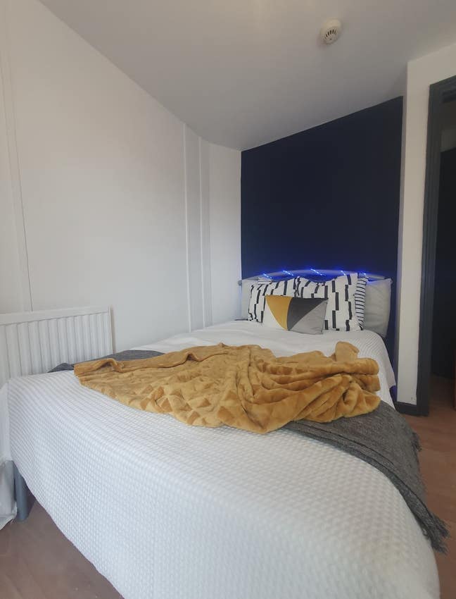 Stunning Room in Fallowfield! Bills Included Main Photo