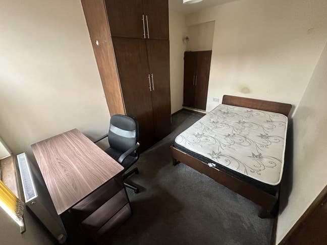 Room Available Near Dmu 3 Bed/ 2X Shower Main Photo
