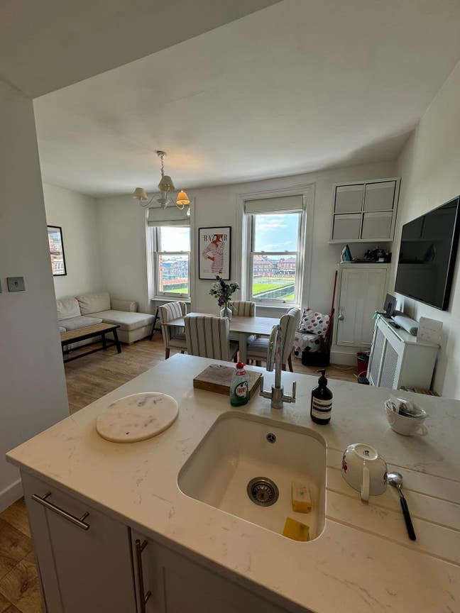 2 months sublet- Barons Court Flat  Main Photo