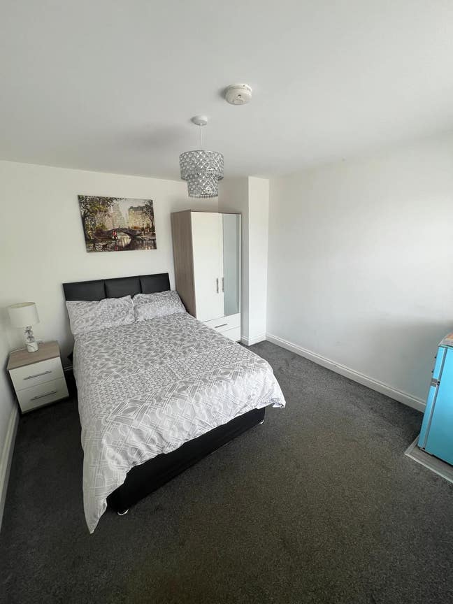 Final Double Offsuite Room Remaining - NN17 Main Photo
