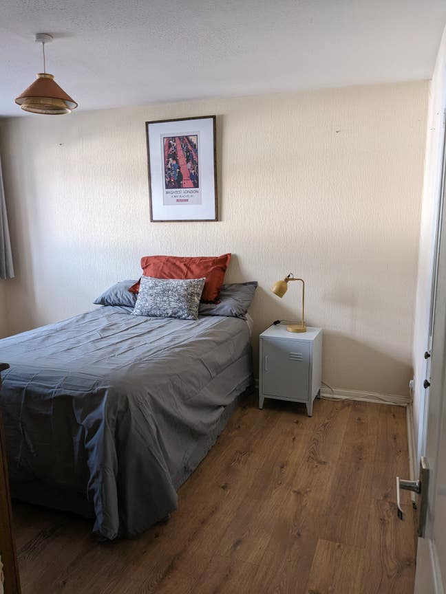 Double for rent close to station  Main Photo