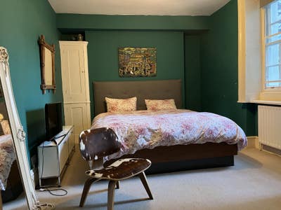 Spacious seaside room  Main Photo