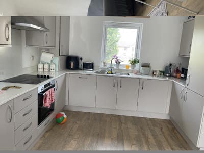Luxury flat with own bathroom Main Photo