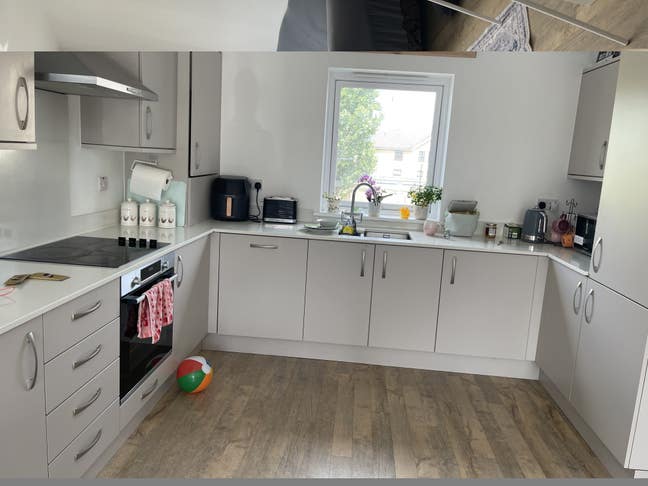 Luxury flat with own bathroom Main Photo
