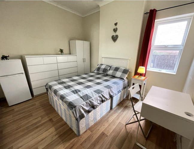🛏️ Double Room to Let in - Harlesden Main Photo