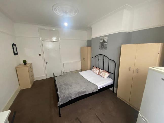 Spacious Single Room 1O Mins from Bakerloo Line Main Photo