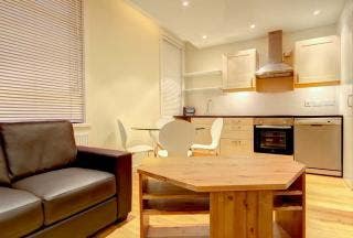 2 Bed, Open Plan Kitchen in Brixton- SW2 Main Photo