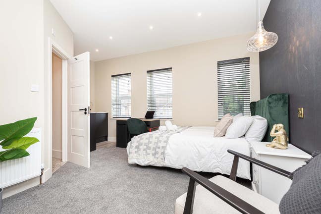 #NEW Ensuite Double Rooms# Bournemouth road Main Photo