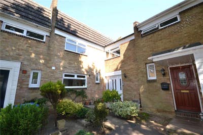 Double Room, 3 Shower Rooms, 6 Bedrooms Main Photo