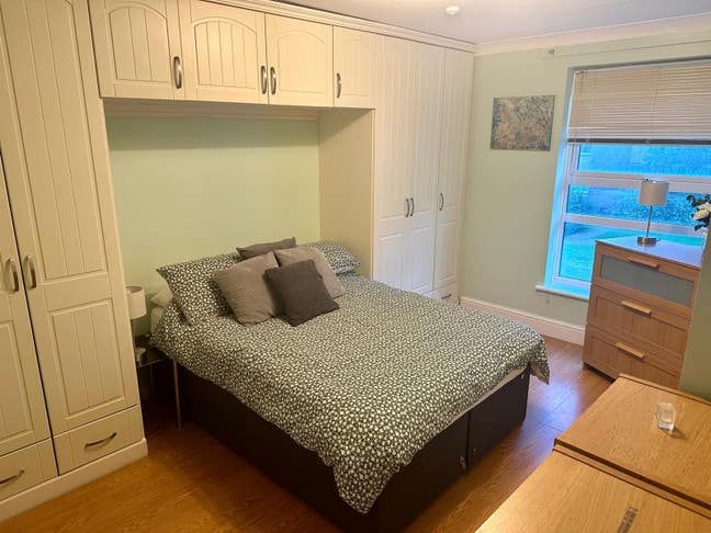 Double Bedroom for Rent Main Photo