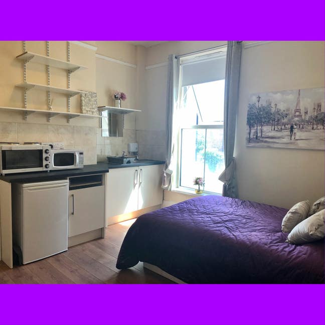❤️Town Centre🌞Bedsit Private Kitchen  & Double❤ Main Photo