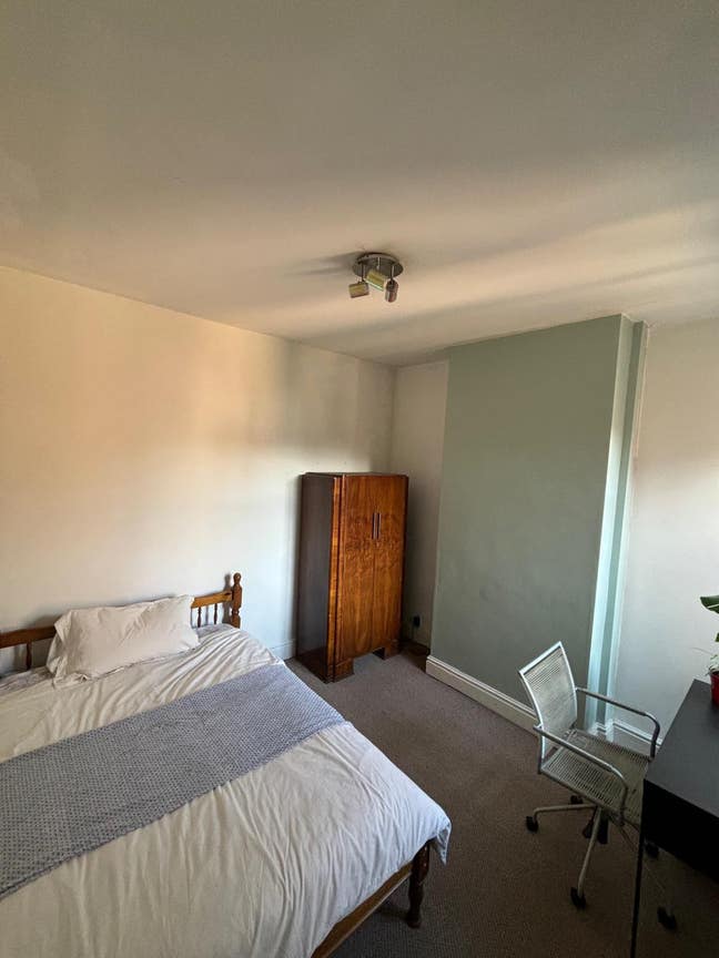 Lovely room available in Chorlton house Main Photo